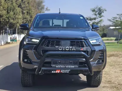 Picture of Windscreen Nissan Navara III