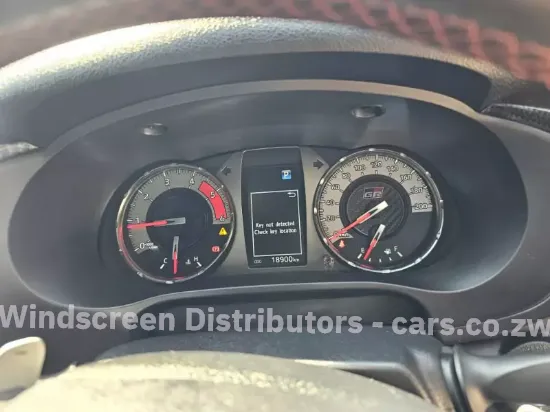 Picture of Windscreen Mercedes Benz