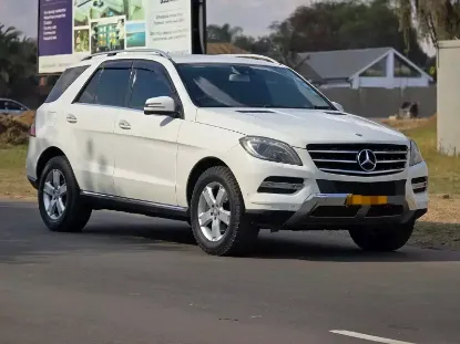 Picture of Windscreen Toyota Quantum II