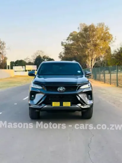 Picture of Toyota Hilux 2017