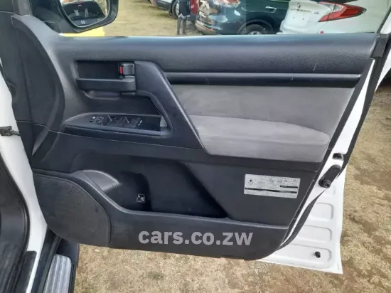 Picture of Toyota Hilux 2022