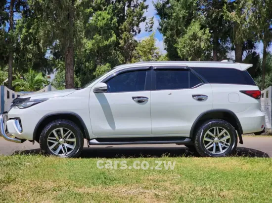 Picture of Toyota Fortuner 2018