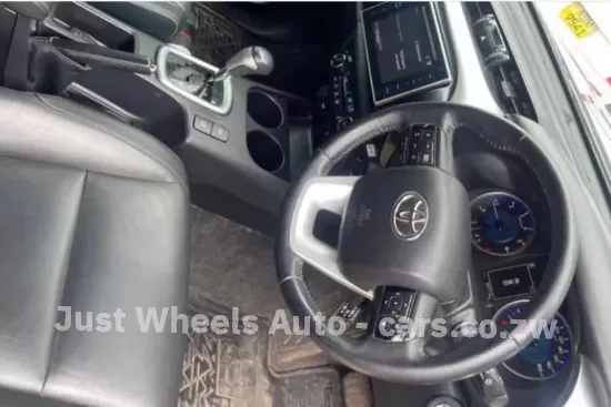 Picture of Volvo V40 2014
