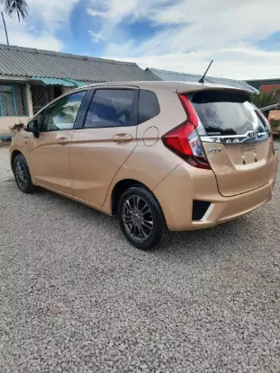Picture of Honda Fit Shuttle 2015
