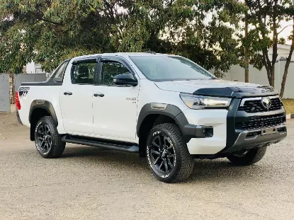 Picture of Toyota Hilux 2012