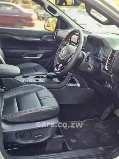 Picture of Toyota Hilux 2012