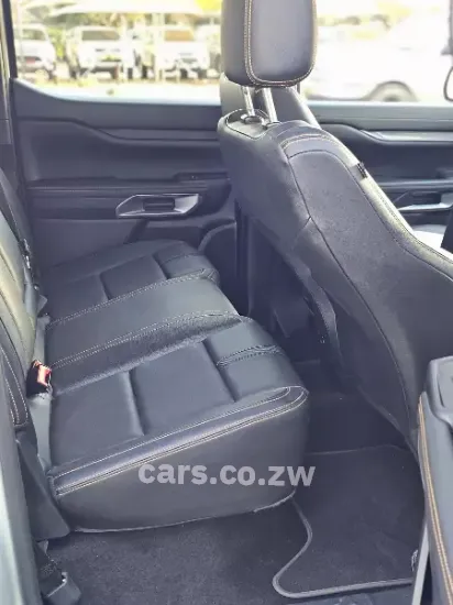 Picture of Toyota Hilux 2012