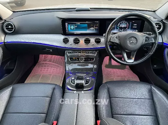 Picture of Toyota Mark x 2015