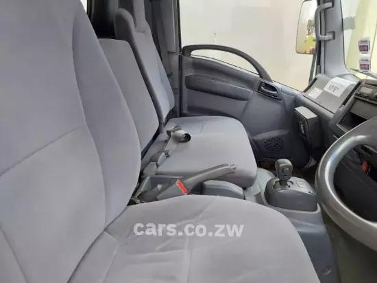 Picture of Toyota Mark x 2015