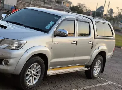 Picture of Toyota Quantum 2013