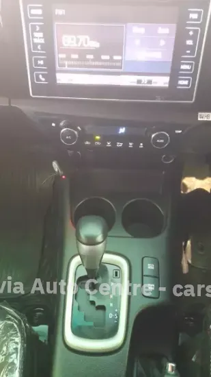 Picture of Honda Vezel 2015