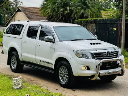 Picture of Mahindra S4 SC 2018