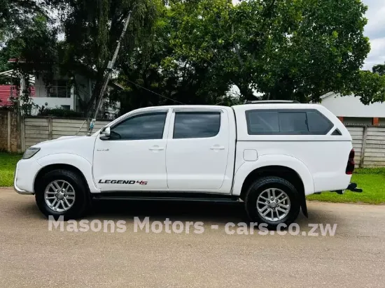 Picture of Mahindra S4 SC 2018