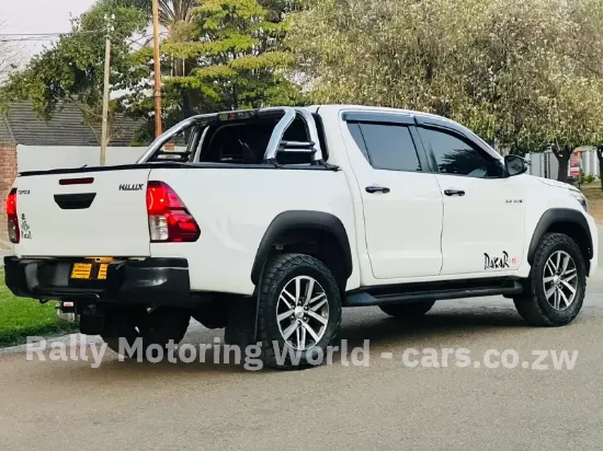Picture of Toyota Dyna 2015