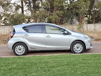 Picture of Toyota Aqua 2016