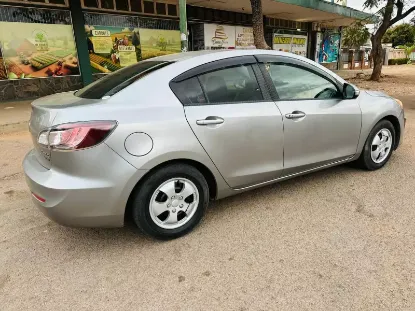Picture of Honda Grace 2016