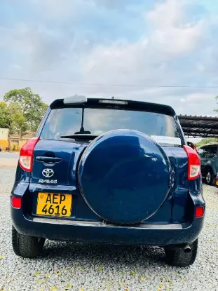 Picture of Isuzu KB250 2021