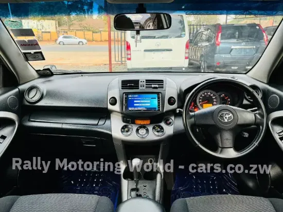 Picture of Honda Fit Shuttle 2015
