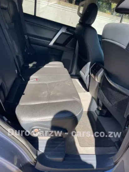 Picture of Toyota Land Cruiser 1998