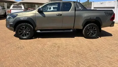 Picture of Twincab,SUV,Saloons for hire