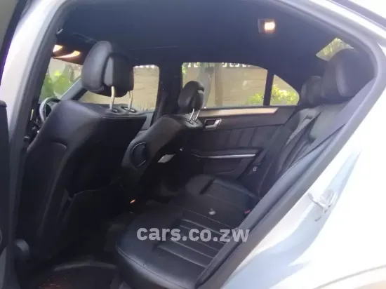 Picture of Toyota Hiace 2018