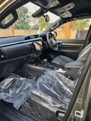 Picture of Nissan Serena For Hire