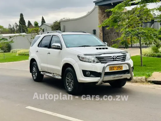 Picture of Toyota VX 2017
