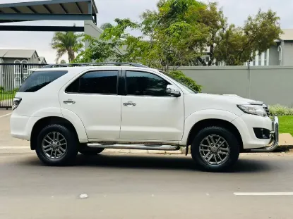 Picture of Toyota VX 2017