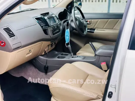 Picture of Toyota VX 2017