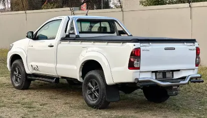 Picture of Toyota Landcruiser 6-Seater Canopy