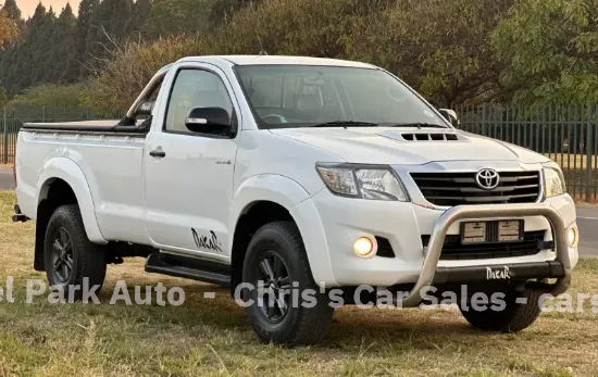 Picture of Toyota Landcruiser 6-Seater Canopy