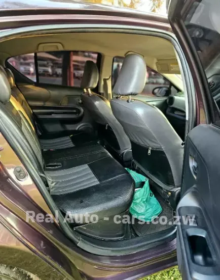 Picture of Toyota Rav4 2008