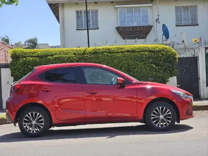 Picture of NISSAN DUALIS 5 SEATER $70