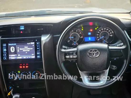 Picture of Hyundai H-100 2023