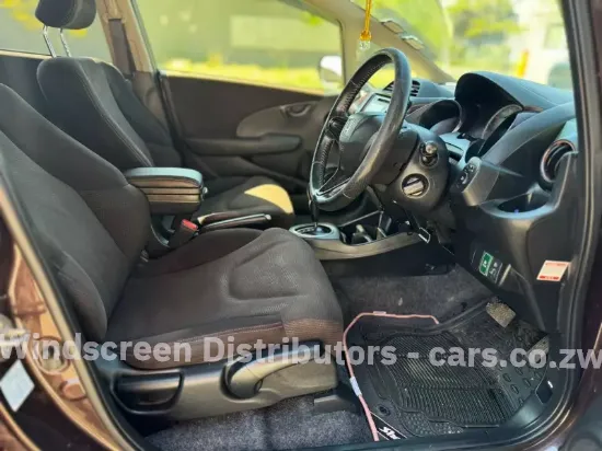 Picture of Windscreen Mazda Bongo Brawny