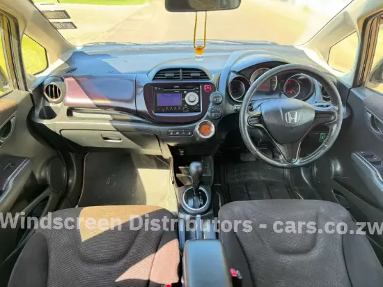 Picture of Windscreen Mazda Bongo Brawny