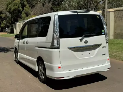 Picture of Car Rental/Car Hire:CRVs, How about travelling comfortably?